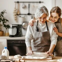 Renata Rossa Küchenmaschine 3-in-1 2000W 2,7PS 5Ltr Edelstahl BPA-frei -Klarstein 10040500 yy 0002 logo