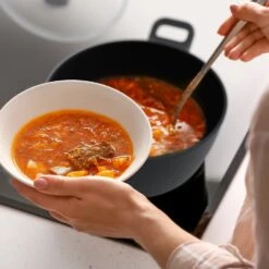 Noto Endurance Kochtopf Ø28cm Geschmiedetes Aluminium Deckel Induktion PTFE-Antihaftbeschichtung -Klarstein 10045008 yy 0003 logo